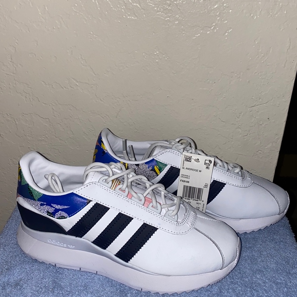 NWT Women’s Adidas